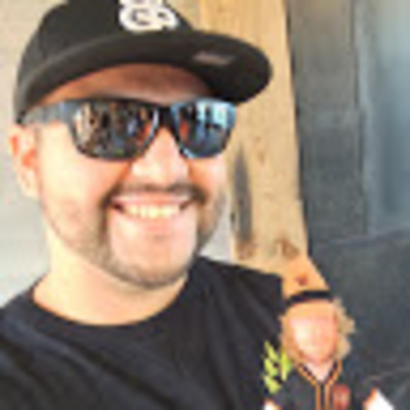 Profile Picture of Ray Rivera (@thatsjustray) on Poshmark