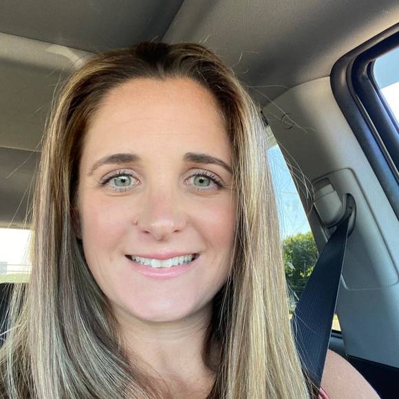 Profile Picture of Jaime Kaskiewicz (@jkaskiewicz) on Poshmark