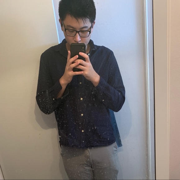 Profile Picture of Henry Wang (@zhildude) on Poshmark