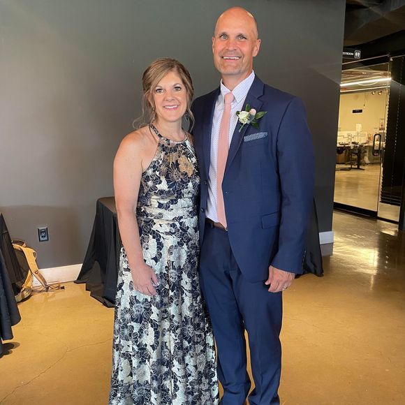 Profile Picture of Lori Chivers (@lechivers) on Poshmark