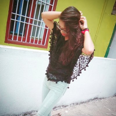 Profile Picture of Sneha Chaudhary (@im_schaudhary) on Twitter