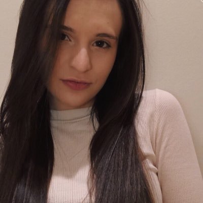 Profile Picture of Michaela (@kayla15king) on Twitter