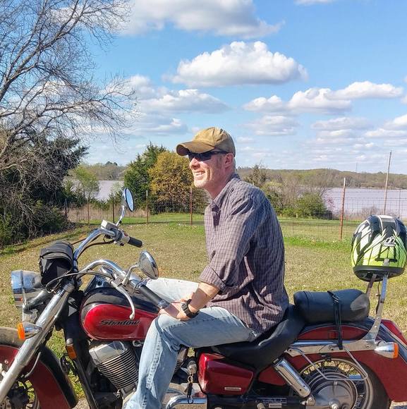 Profile Picture of Rick Bahr (@deven856) on Poshmark