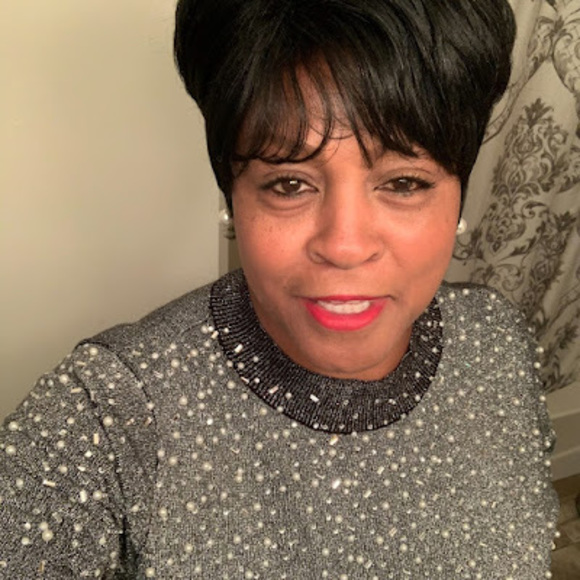Profile Picture of Joyce Foreman (@joyceforeman58) on Poshmark