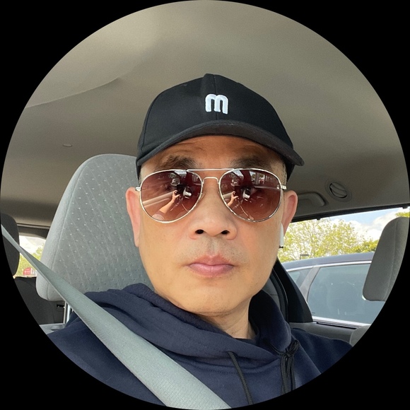 Profile Picture of Simon Tang (@simon10s) on Poshmark