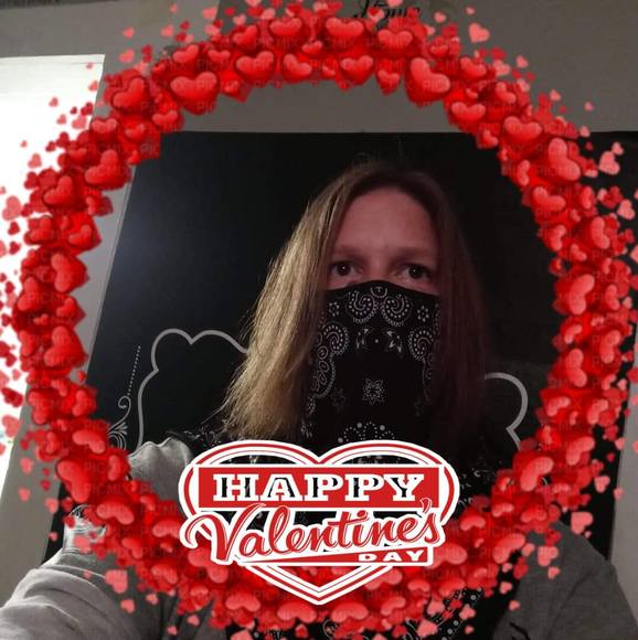 Profile Picture of Candace Manning (@sexymommaof4) on Poshmark
