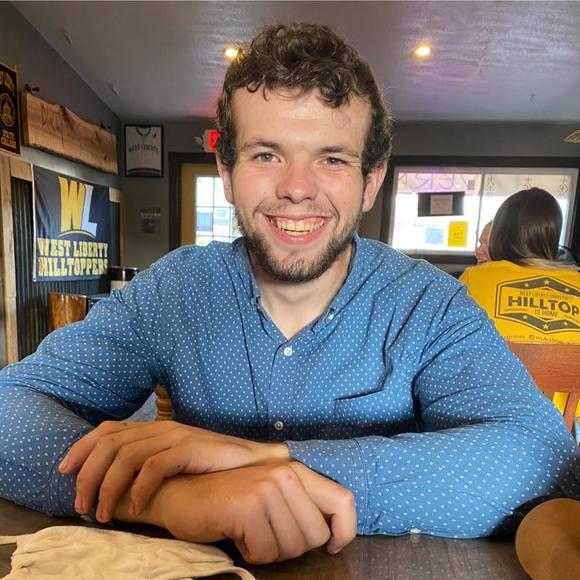 Profile Picture of Noah Toomey (@noahaiden675) on Poshmark