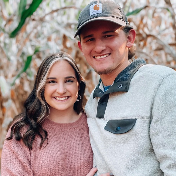 Profile Picture of Railey Daulton (@raileydaulton) on Poshmark