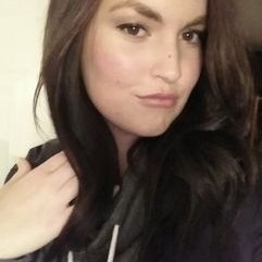 Profile Picture of Ruth Tompkins (@ted_ziki) on Twitter