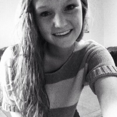 Profile Picture of Olivia Simon (@SimonSaysGinger) on Twitter