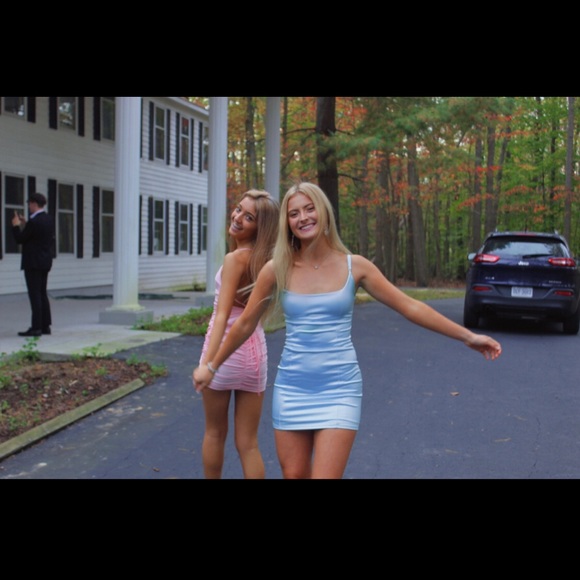 Profile Picture of Romina Jafarzadeh (@rjafarzadeh) on Poshmark