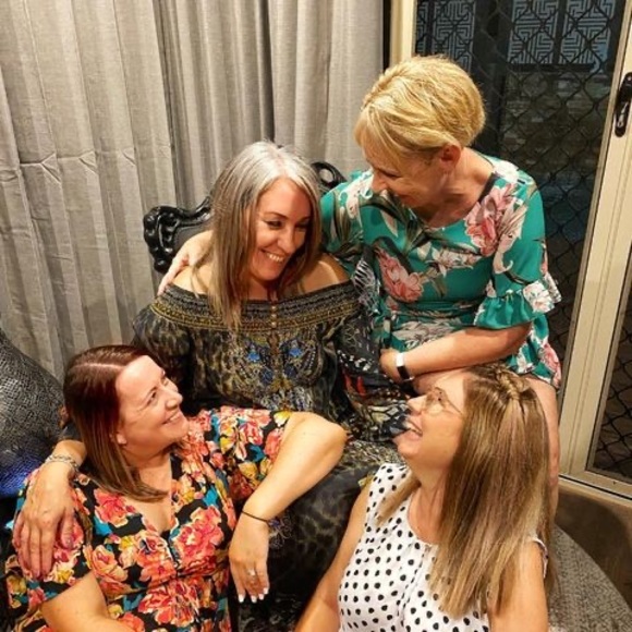 Profile Picture of Tracy Geeson (@tracygeeson) on Poshmark