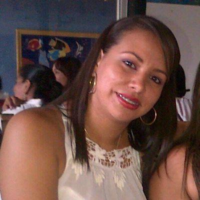 Profile Picture of Laura Rocio Santiago (@laurasantiago32) on Twitter