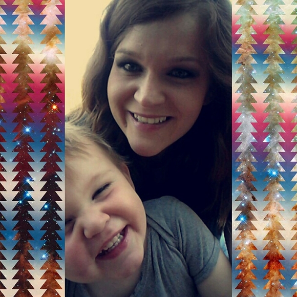 Profile Picture of Riley Tedford (@rileytedford) on Poshmark