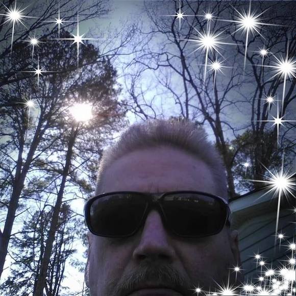 Brad Ouzts - Poshmark Profile Picture of Brad Ouzts (@bradouzts) on Poshmark