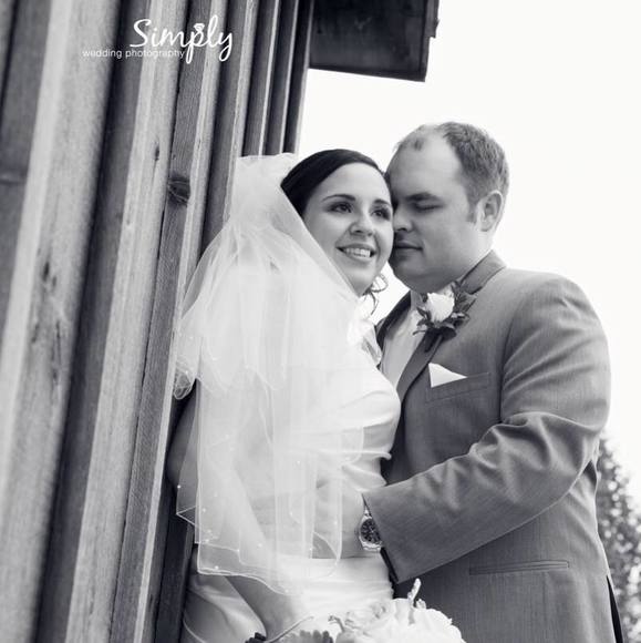 Profile Picture of Andy Richardson (@andy_richardson) on Poshmark