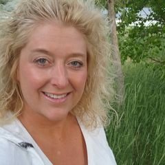 Profile Picture of Shari Ashley (@sharileaashley) on Twitter