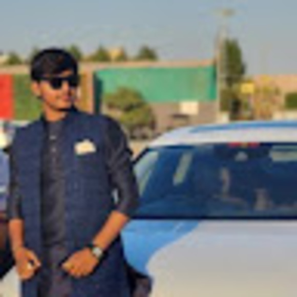 Profile Picture of Darshil Bavishi (@darshilbavishi) on Poshmark