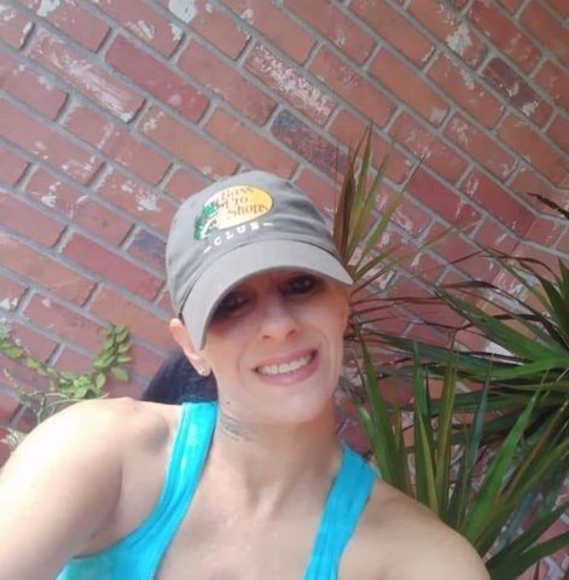 Profile Picture of Heather Neal (@heatherneal081) on Poshmark