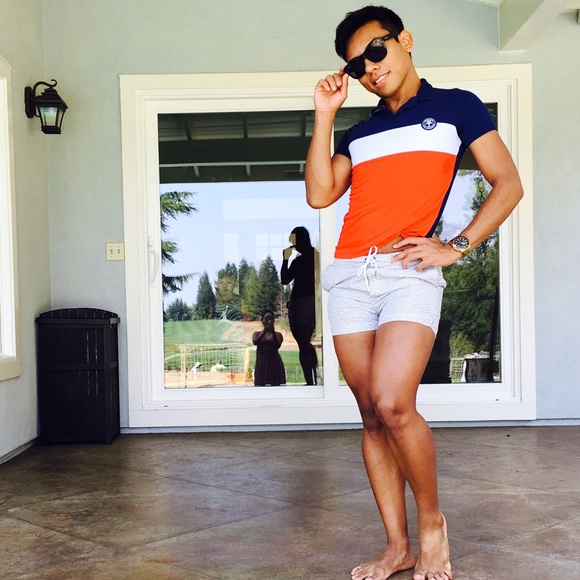 Profile Picture of Dani Meza (@dan1290) on Poshmark