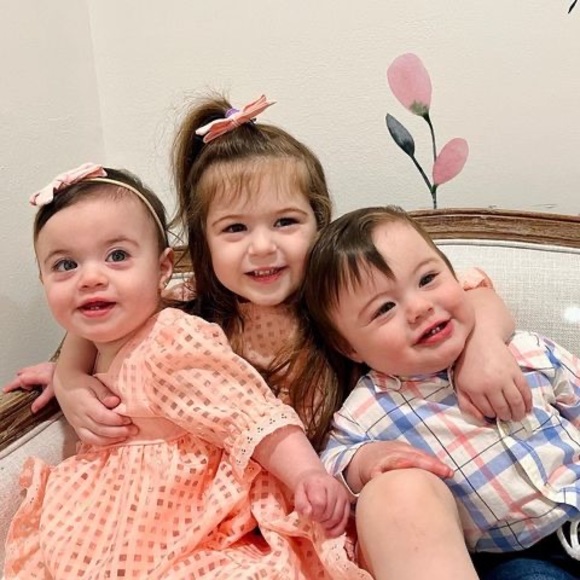 Profile Picture of Megan Campanelli (@nursemegan7) on Poshmark