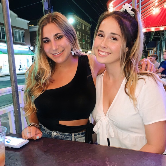 Profile Picture of Steph Mayerson (@steph_mayerson) on Poshmark