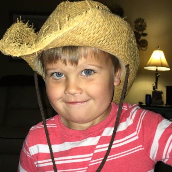 Profile Picture of Renee Bailey (@horselover893) on Poshmark