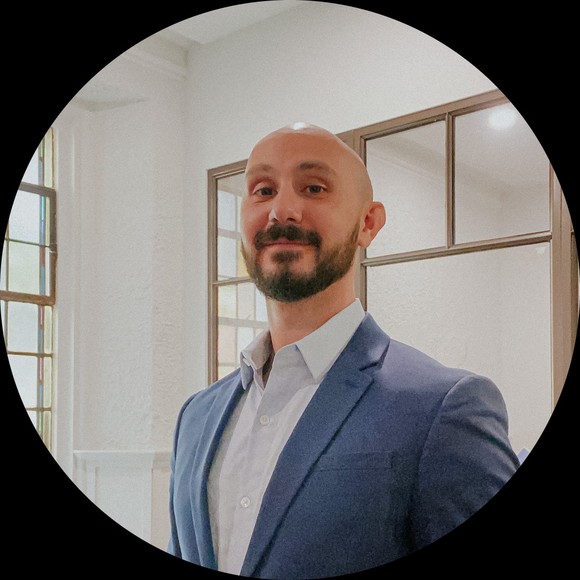 Profile Picture of Matthew Azzopardi (@matt_azzo) on Poshmark