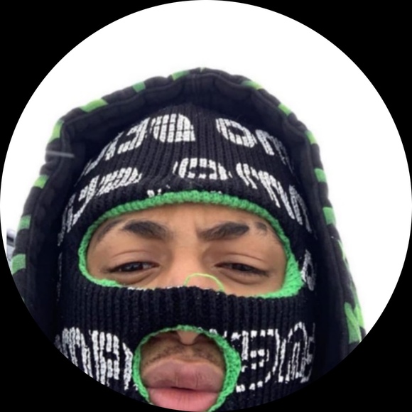 Profile Picture of Joel Alex (@jeol2k) on Poshmark