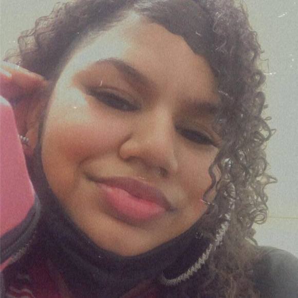 Profile Picture of Jazmin James (@jazminjames944) on Poshmark