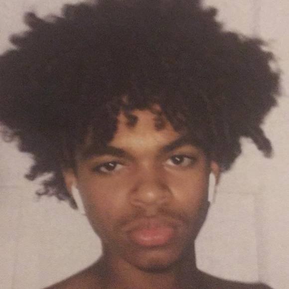 Profile Picture of Julian Joseph (@julianj0814) on Poshmark