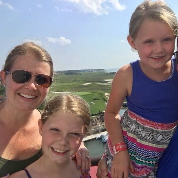 Profile Picture of Josh Chadwick (@jmcredman) on Poshmark