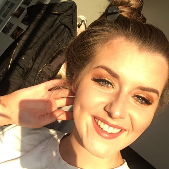 Profile Picture of AprilField (@april_field) on Tiktok