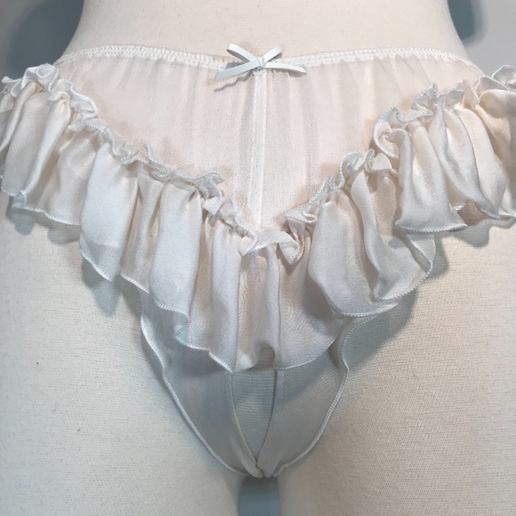 Profile Picture of Fawn Fain (@fawnfain) on Poshmark