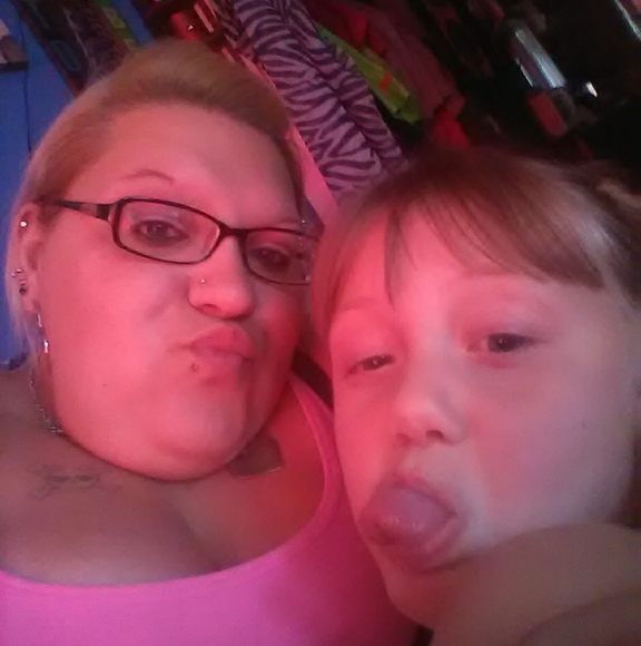 Profile Picture of Crystal Jenness (@crystaljenness) on Poshmark