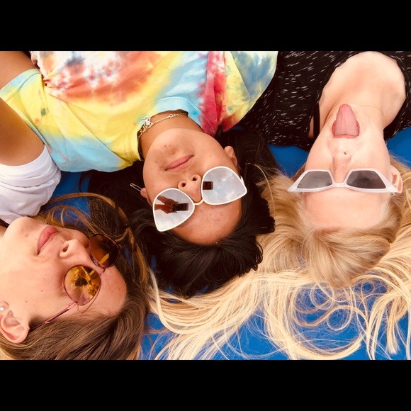 Profile Picture of Grace Debry (@20gdebry) on Poshmark