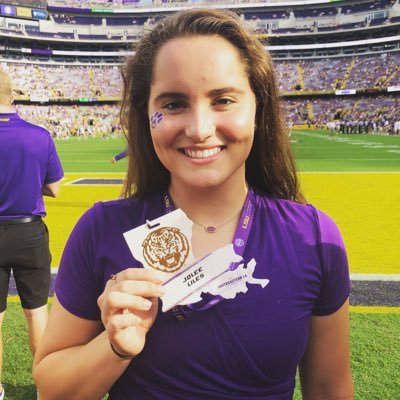 Profile Picture of Jolee Liles (@joleeliles) on Twitter