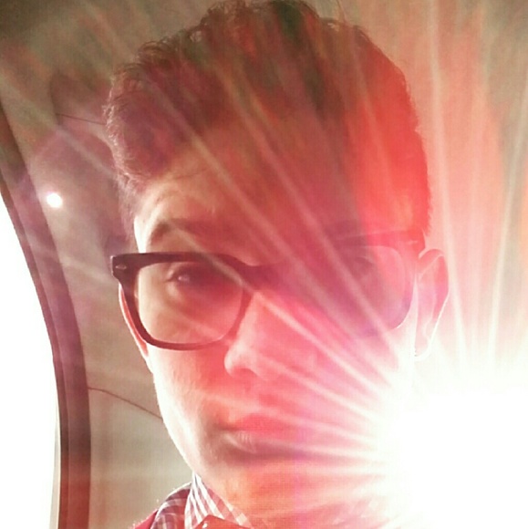 Profile Picture of Tony Leon (@tonyleon125) on Poshmark
