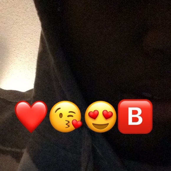 Profile Picture of Craig Hollins (@craighollins33) on Poshmark