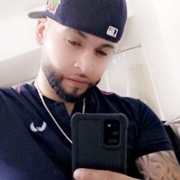 Profile Picture of Ortiz Cristobal (@chrisortiz5311) on Poshmark