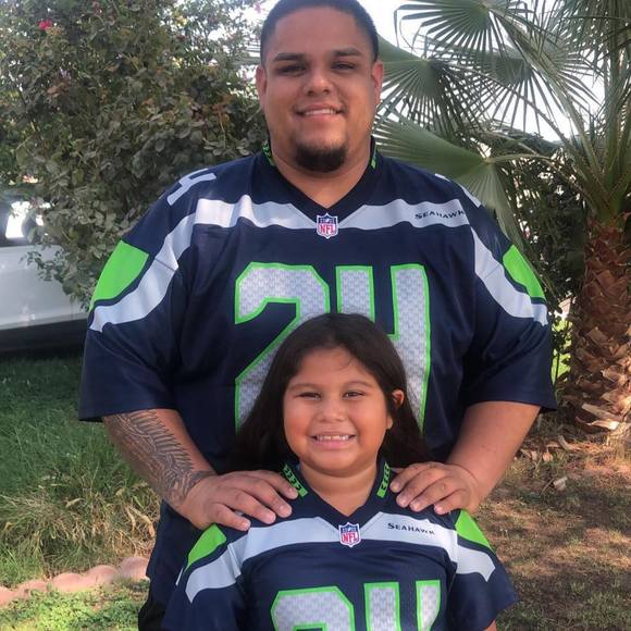 Profile Picture of Brian Navarro (@briannavarro427) on Poshmark