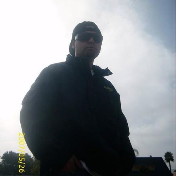 Profile Picture of Nicholas Volpe (@nicholasvolpe28) on Poshmark