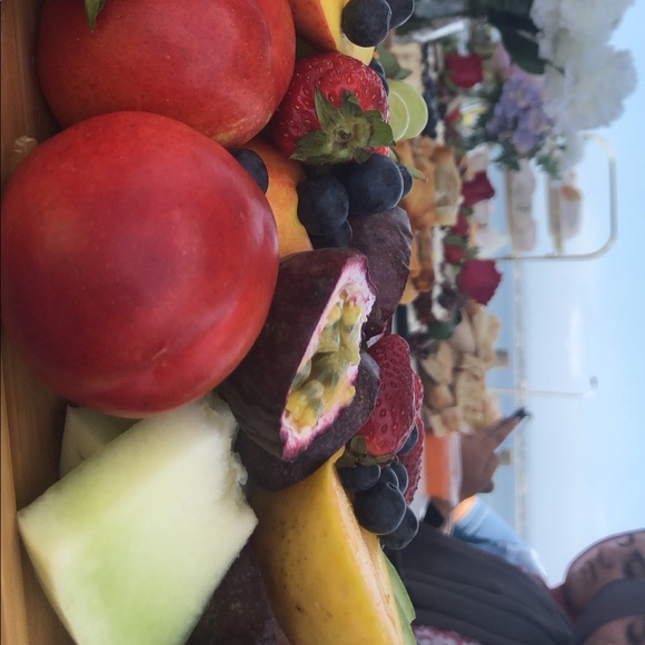 Profile Picture of Esra Guney (@esraguney22) on Poshmark