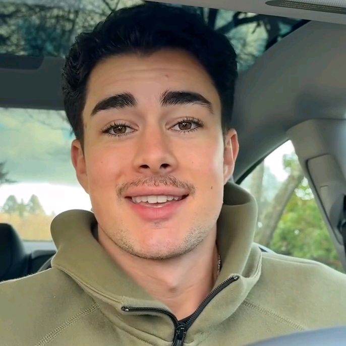 Profile Picture of Philip (@philliphhu) on Tiktok