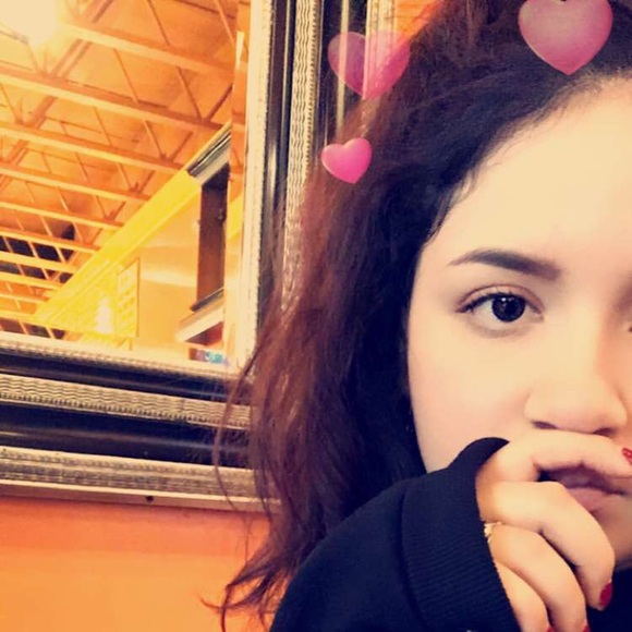 Profile Picture of Ary Gasca (@arygasca) on Poshmark