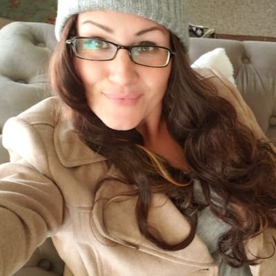 Profile Picture of Bobbie Walsh (@walsh_bobbie) on Twitter