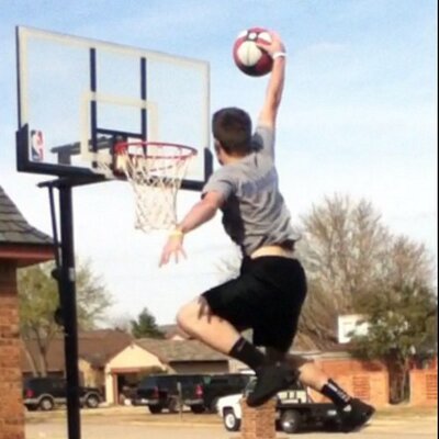 Profile Picture of Joel Eli Bollinger (@elibAllinger) on Twitter