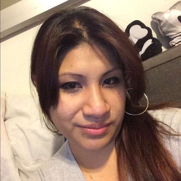 Profile Picture of Juliana Angel (@jlia82) on Poshmark