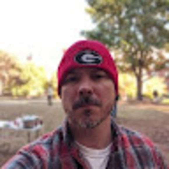 Profile Picture of Gary Parks (@garyparks274) on Poshmark