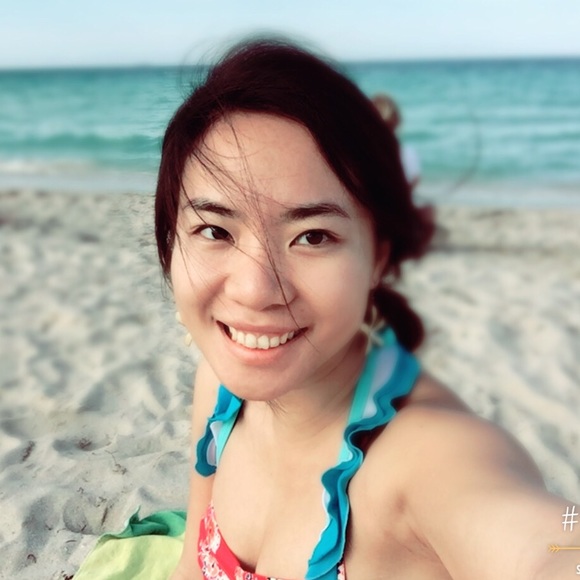 Profile Picture of Yating Jiang (@yating2874) on Poshmark